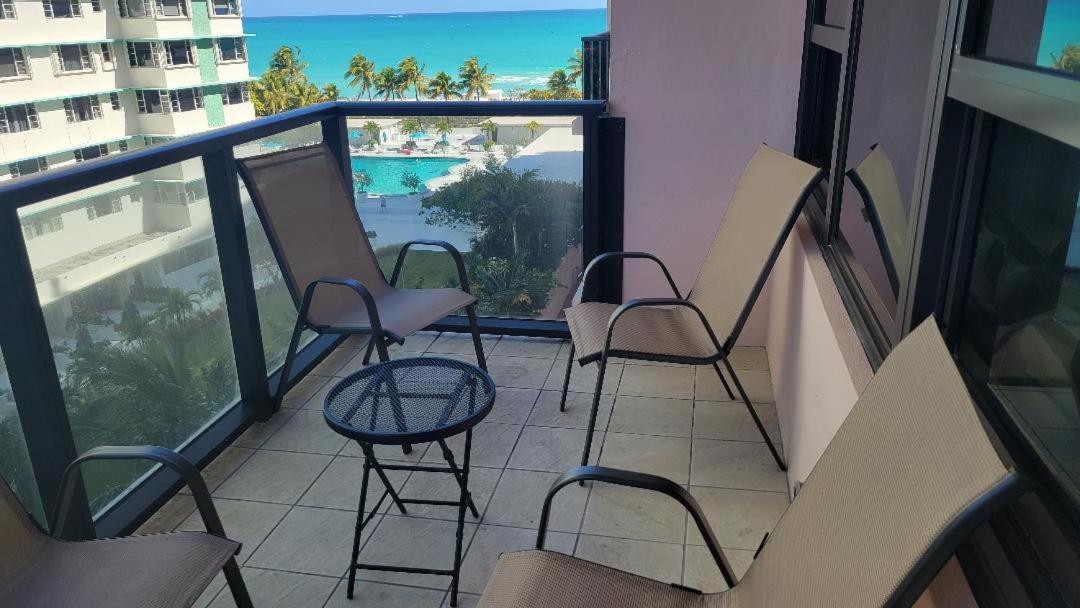 2 Bedroom 2 Bath Beachfront Condo On Miami Beach Millionaire Row Eksteriør bilde