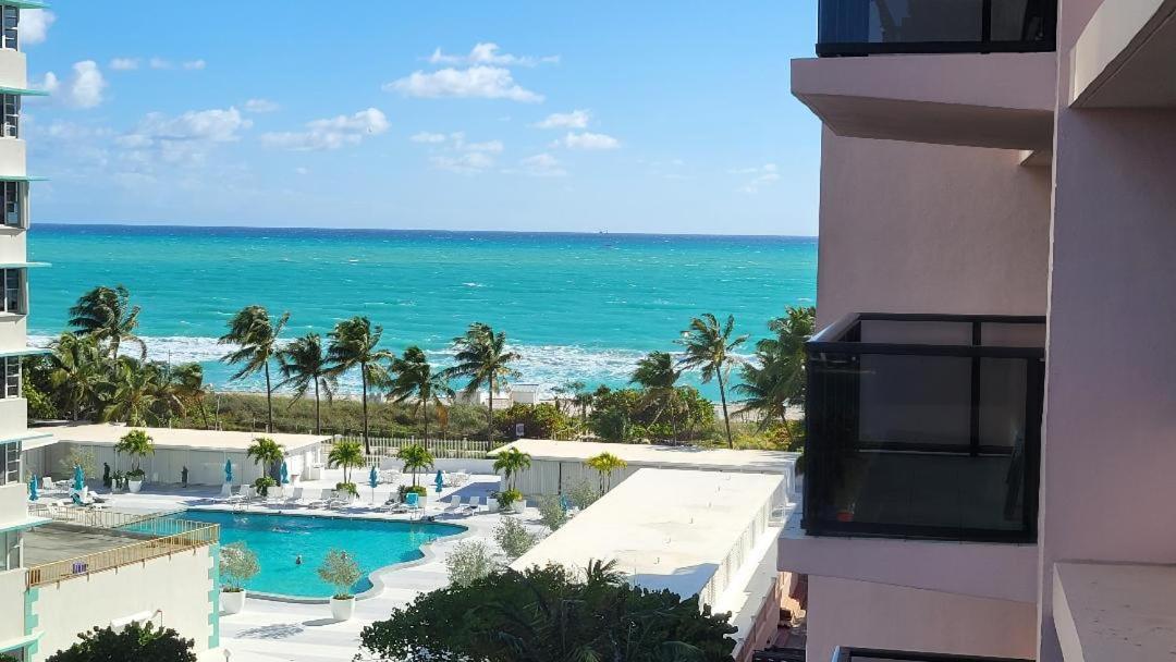 2 Bedroom 2 Bath Beachfront Condo On Miami Beach Millionaire Row Eksteriør bilde