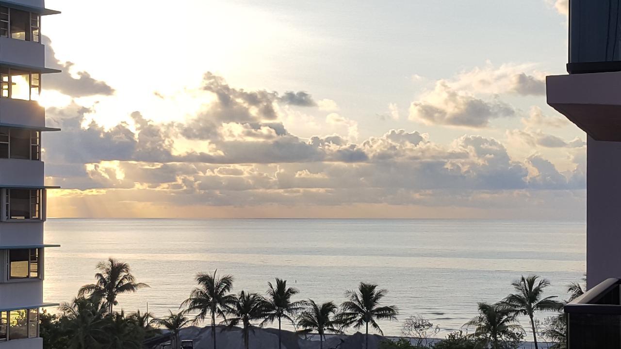 2 Bedroom 2 Bath Beachfront Condo On Miami Beach Millionaire Row Eksteriør bilde