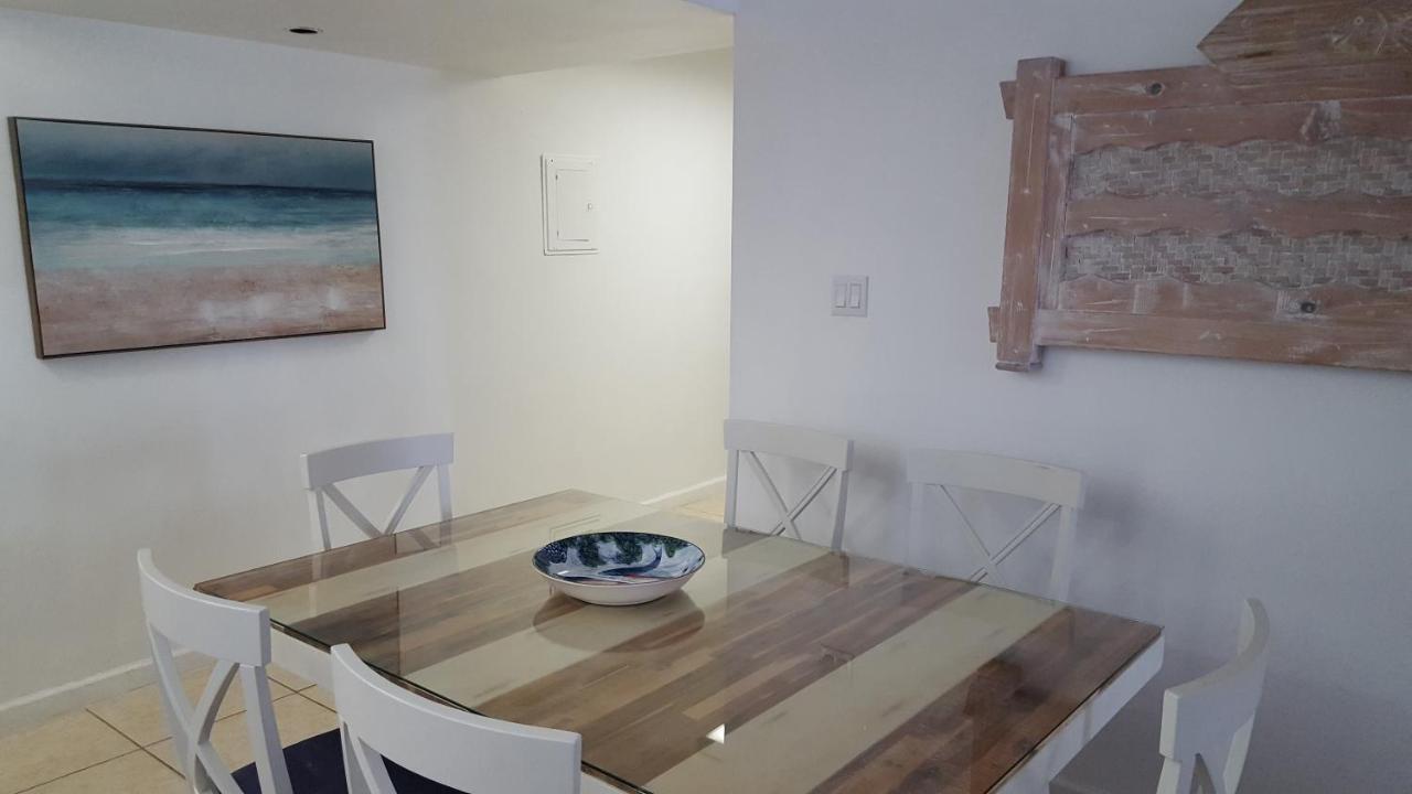 2 Bedroom 2 Bath Beachfront Condo On Miami Beach Millionaire Row Eksteriør bilde