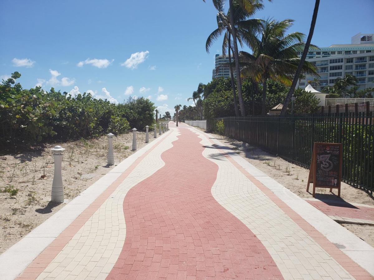 2 Bedroom 2 Bath Beachfront Condo On Miami Beach Millionaire Row Eksteriør bilde