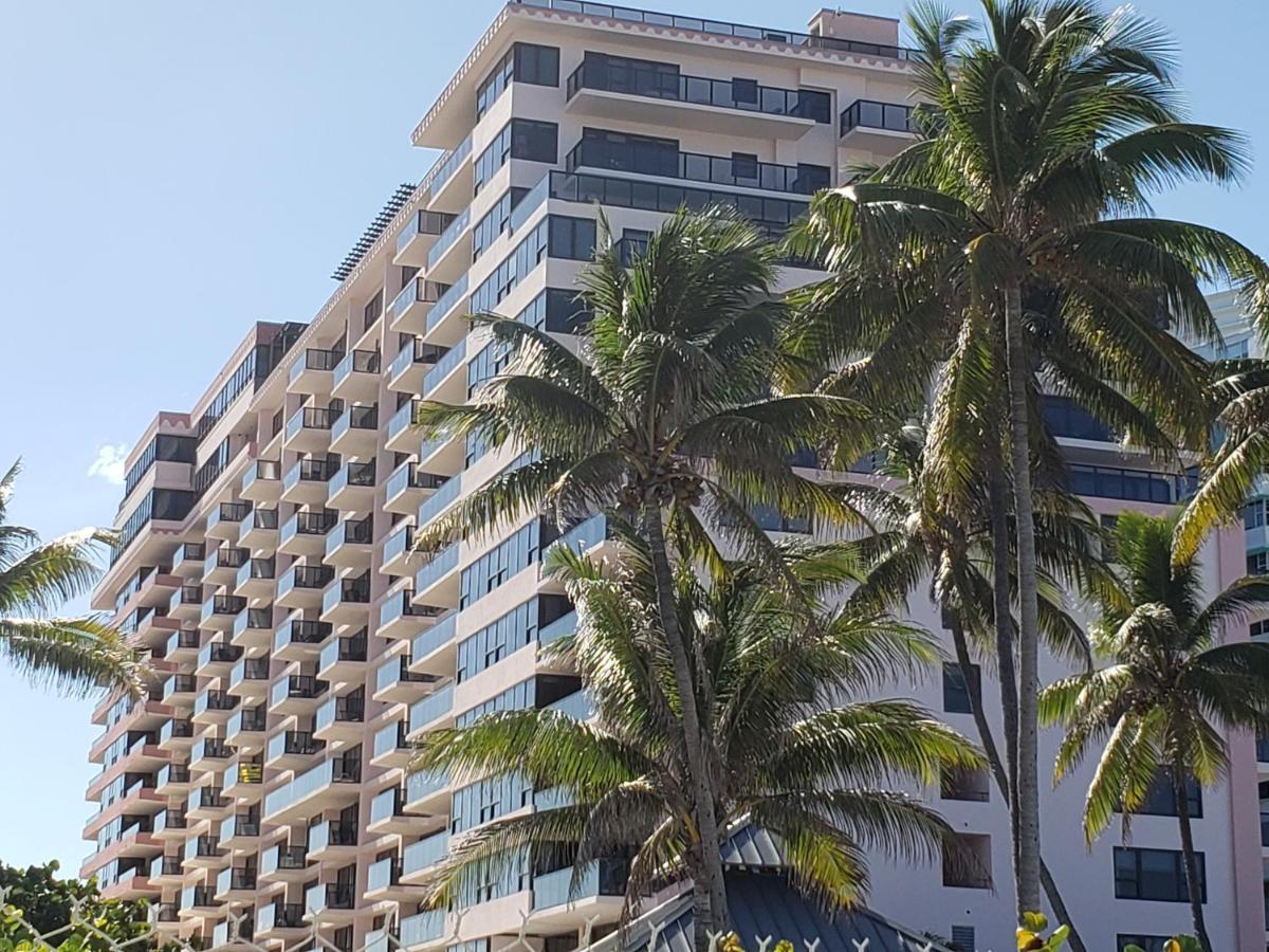 2 Bedroom 2 Bath Beachfront Condo On Miami Beach Millionaire Row Eksteriør bilde
